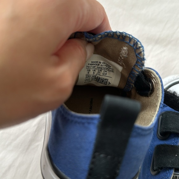 GUC Kids, All star converse sneakers, blue, black, white, size 5 - Picture 6 of 6